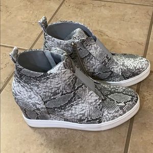 CCOCCI Zoey Wedge Snake Print Sneaker